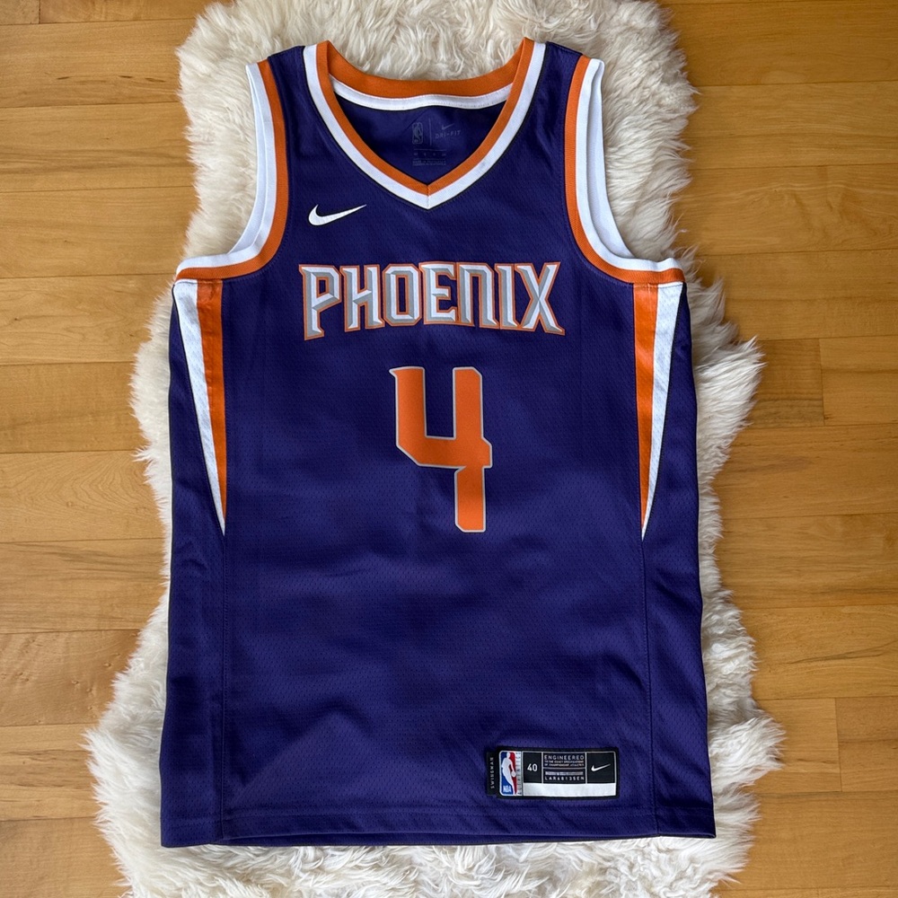 Men’s Nike Phoenix Ighodaro jersey, size Small